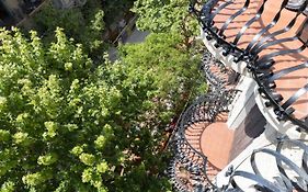 Aparteasy - Modernist Flat In Eixample Center